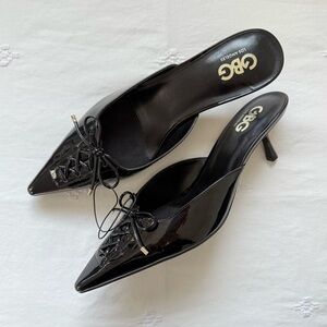 GBG Los Angeles Black Faux Patent Leather Kitten Heel Mules Size 10